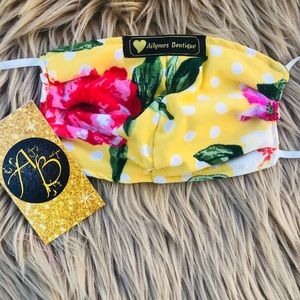 💛Yellow Dots Mask